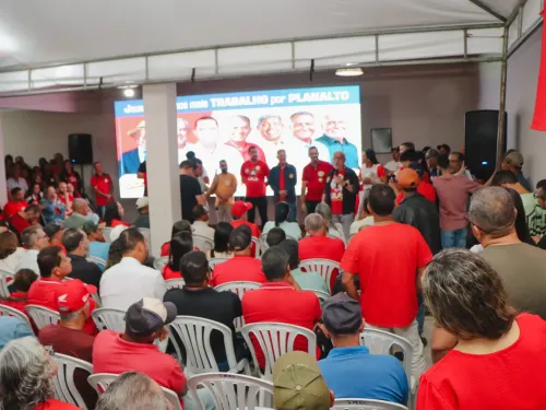 Reunião em Planalto — foto 100