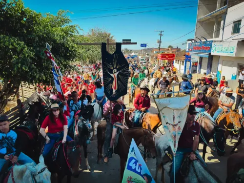 Chegada das Bandeiras em Lucaia — foto 62