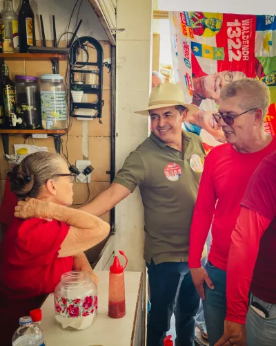 Reunião e caminhada na feira com Gil Rocha — foto 133