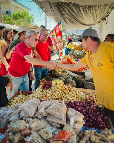 Reunião e caminhada na feira com Gil Rocha — foto 134
