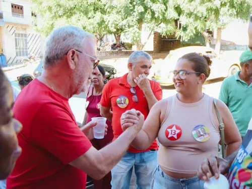 Caminhada no comércio de Ibiassuce — foto 5