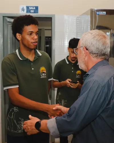 Visita a Escola Família Agrícola de Caculé — foto 4