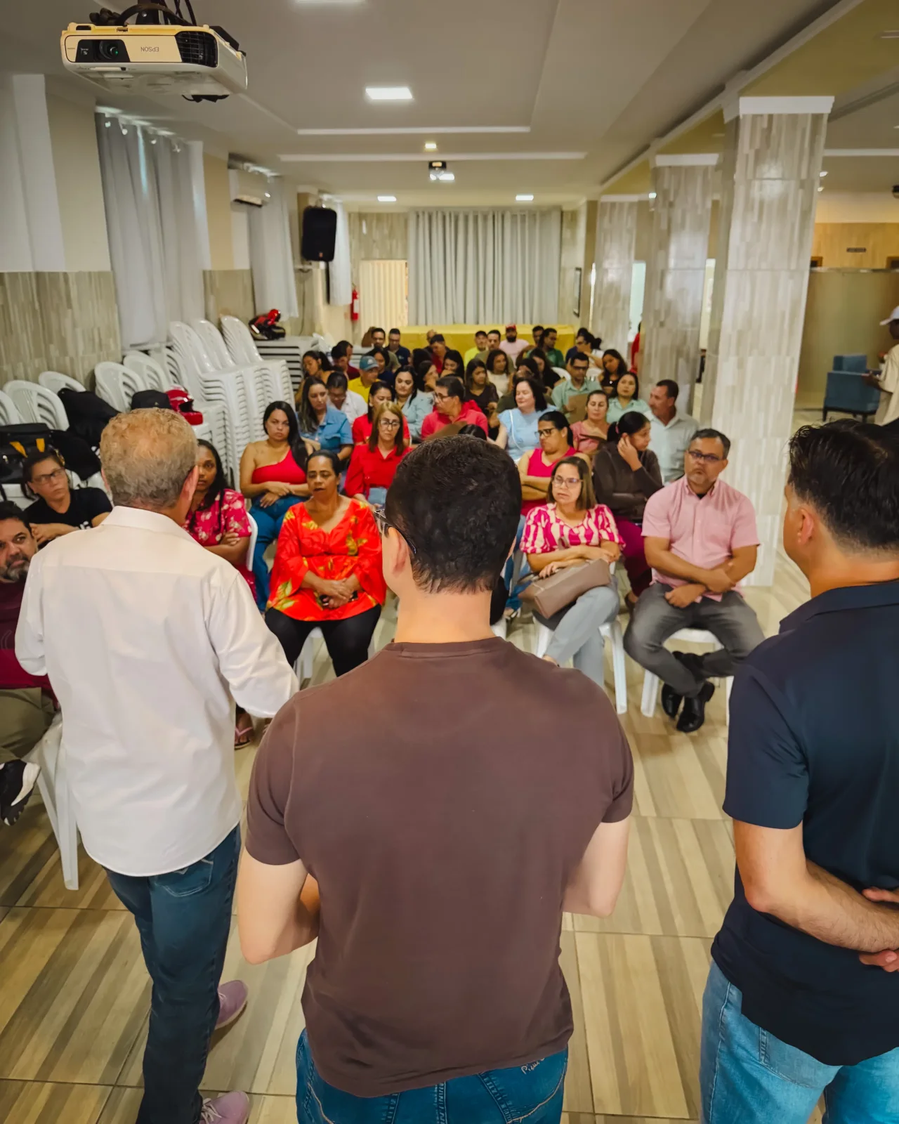 Reunião com terceirizados e servidores do IFBA
