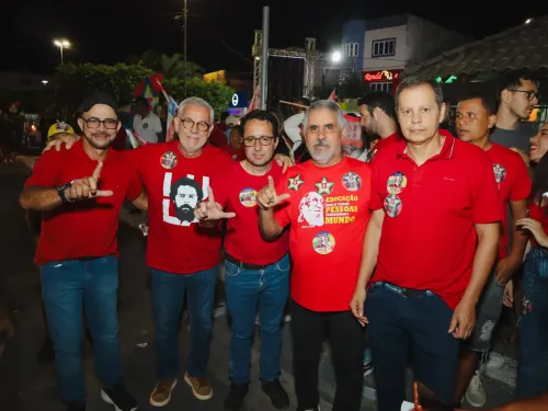 Comício do Jero em Poções — foto 2